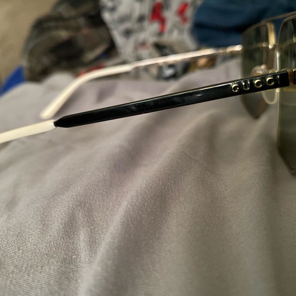 100% authentic Gucci sunglasses - Picture 2 of 5